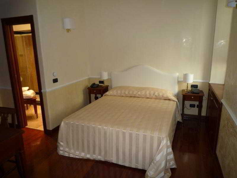 רומא Luxury Ludovisi Rooms מראה חיצוני תמונה
